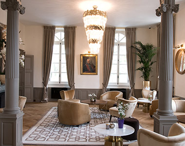 Salon au coin cheminée